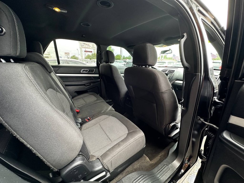 2017 Ford Explorer Image 22