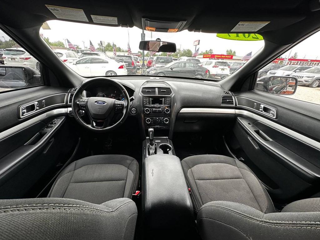 2017 Ford Explorer Image 24
