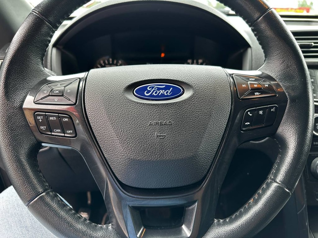 2017 Ford Explorer Image 28