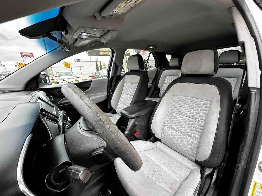 2018 Chevrolet Equinox Image 13
