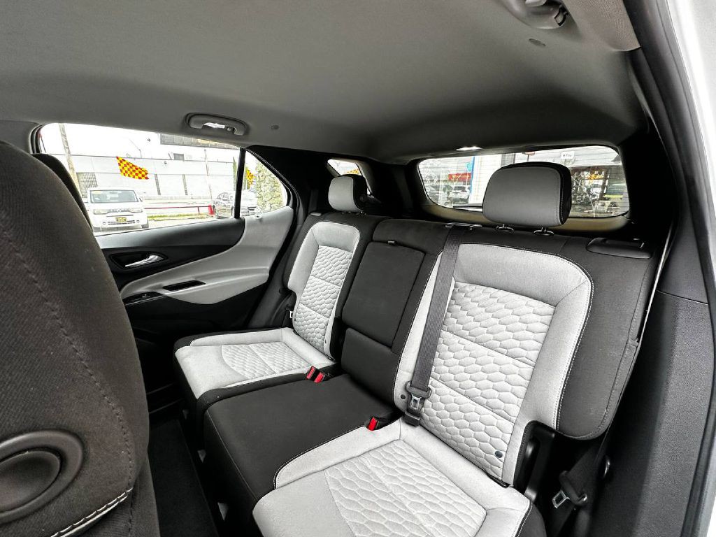 2018 Chevrolet Equinox Image 16