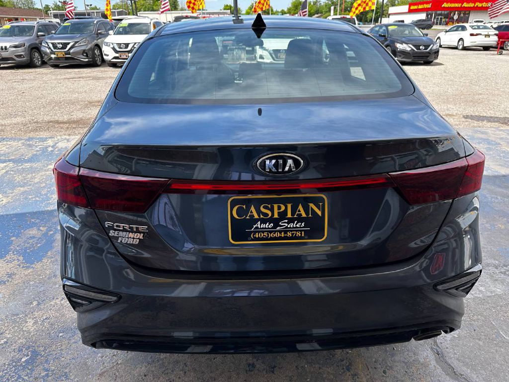 2021 Kia Forte Image 8