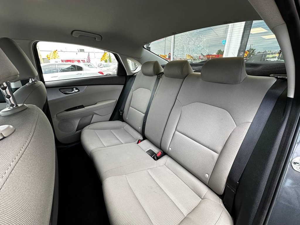 2021 Kia Forte Image 14