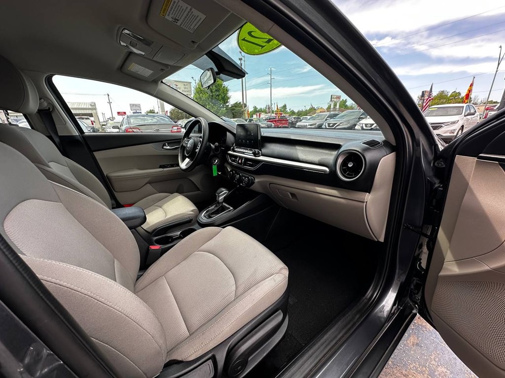 2021 Kia Forte Image 17