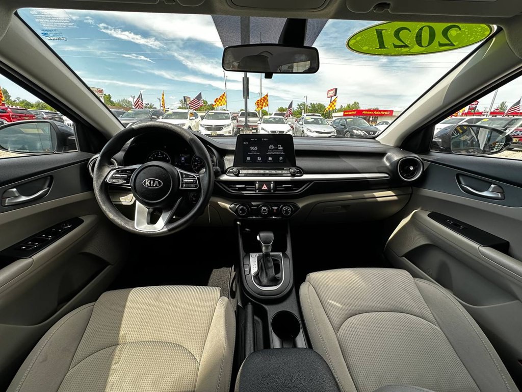 2021 Kia Forte Image 22
