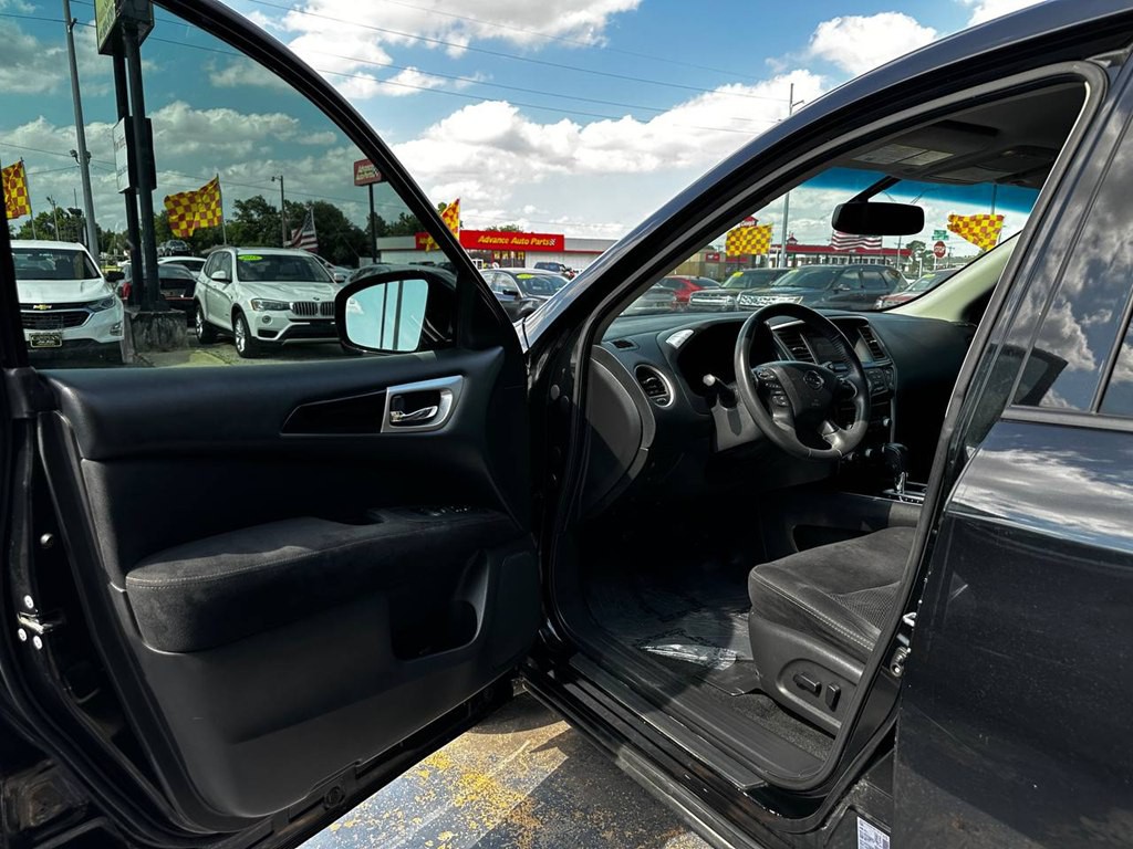 2016 Nissan Pathfinder Image 9