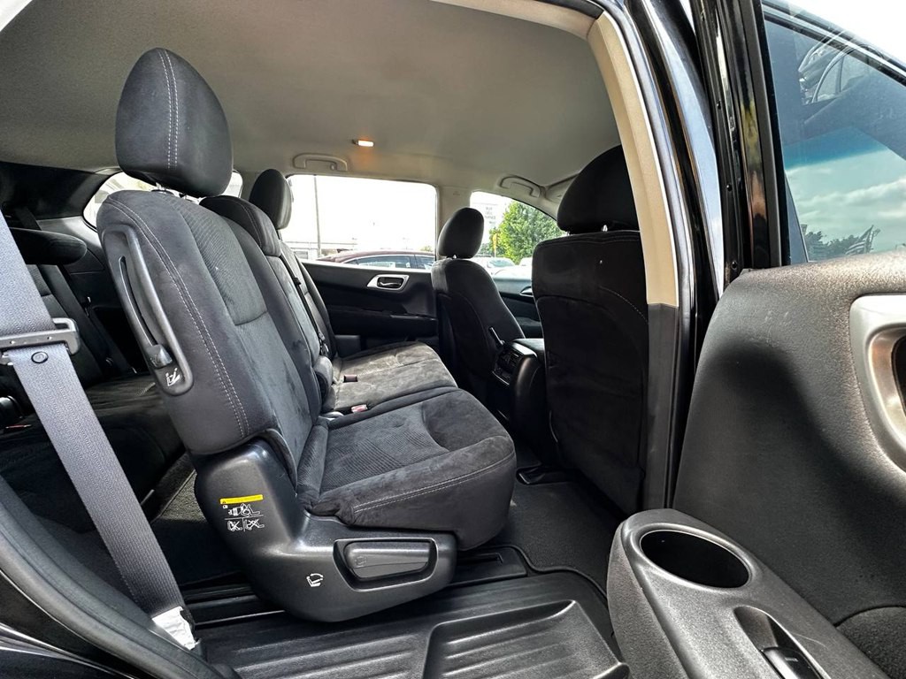 2016 Nissan Pathfinder Image 20