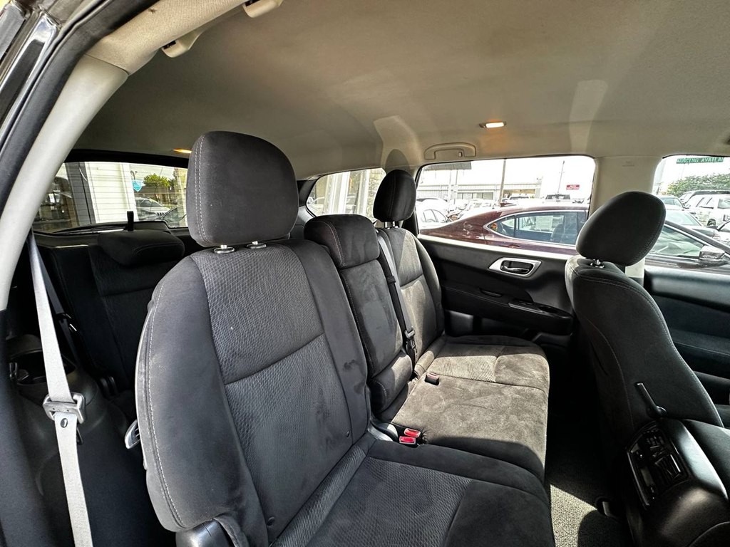 2016 Nissan Pathfinder Image 21