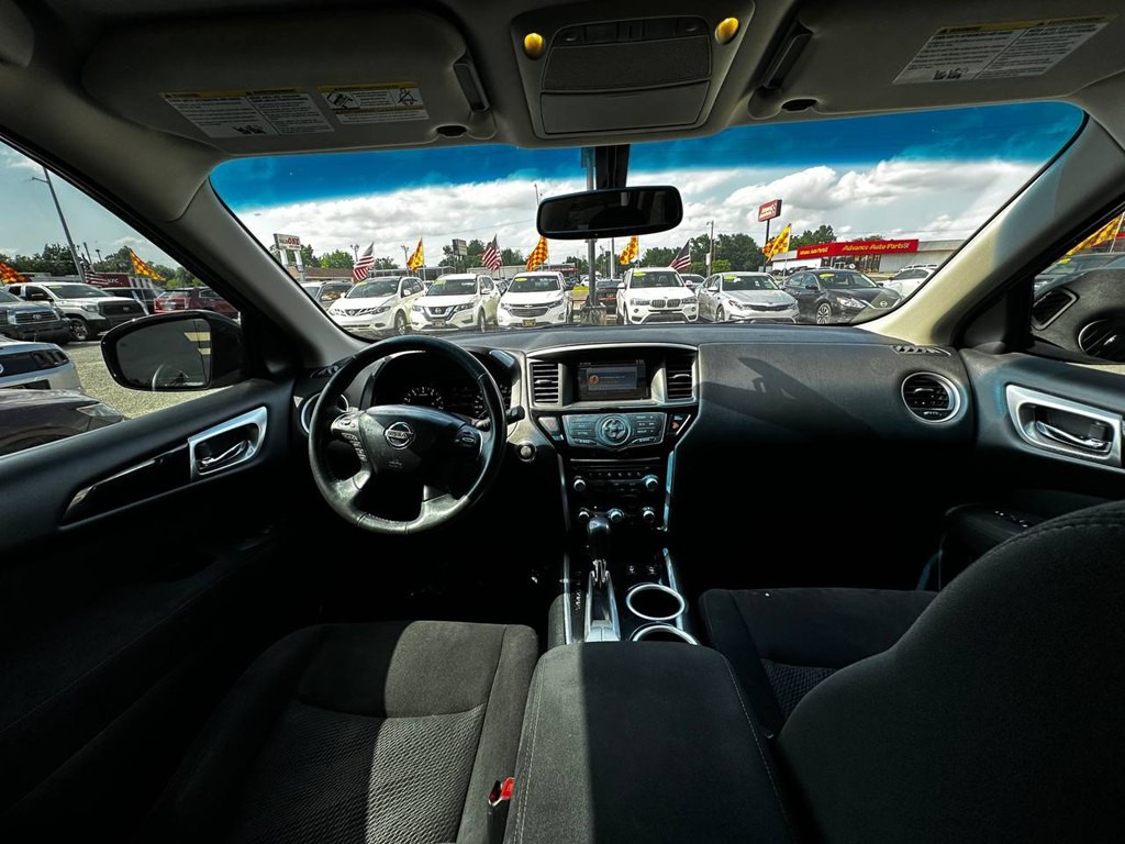 2016 Nissan Pathfinder Image 22