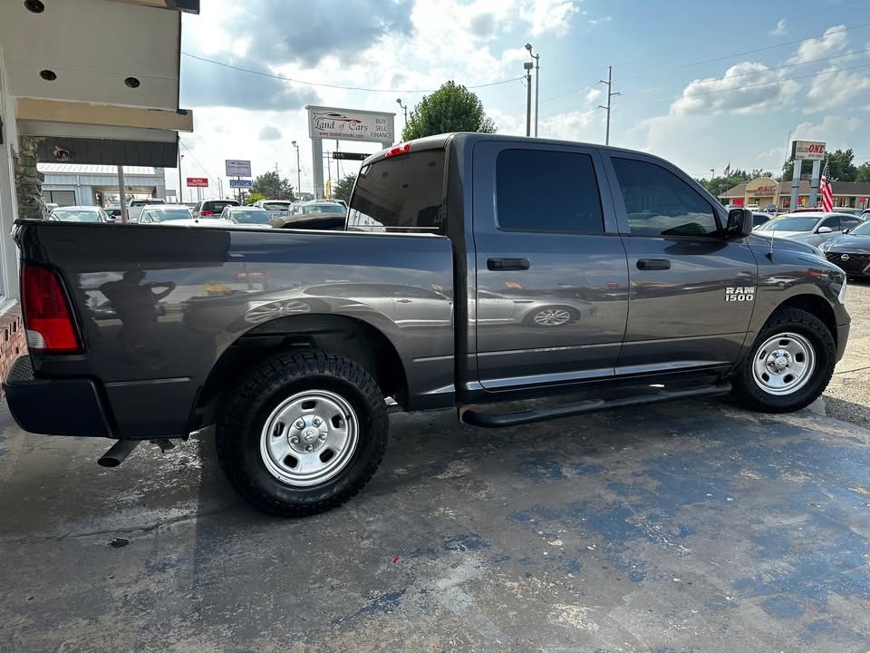2017 RAM 1500 Image 4