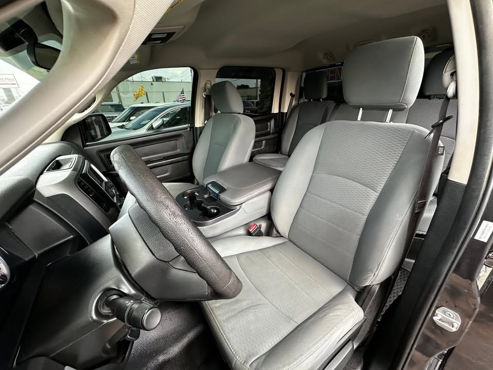 2017 RAM 1500 Image 10