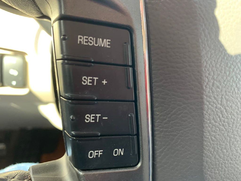 2011 Ford Taurus Image 23