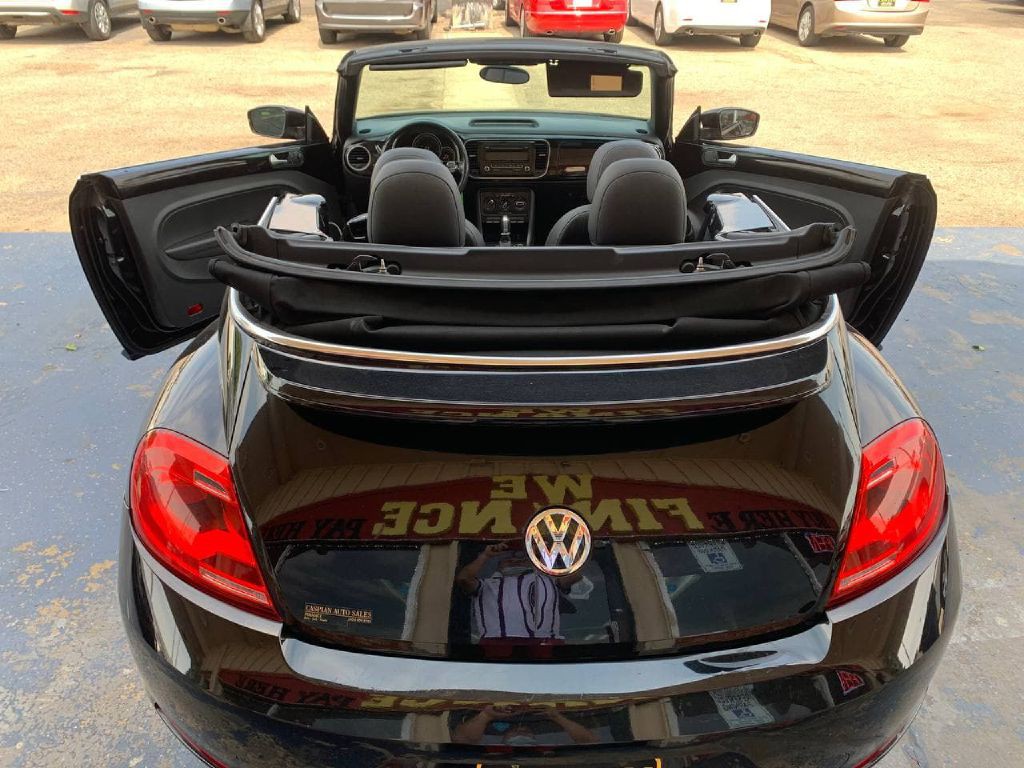 2014 Volkswagen Beetle Image 21