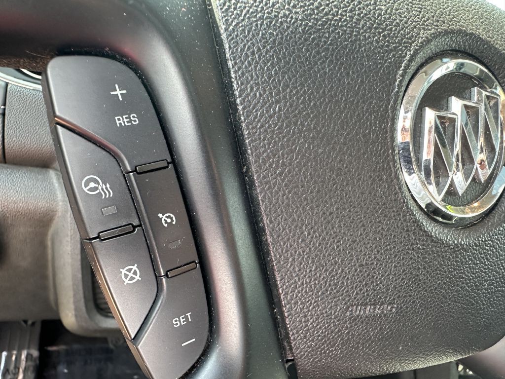 2016 Buick Enclave Image 28