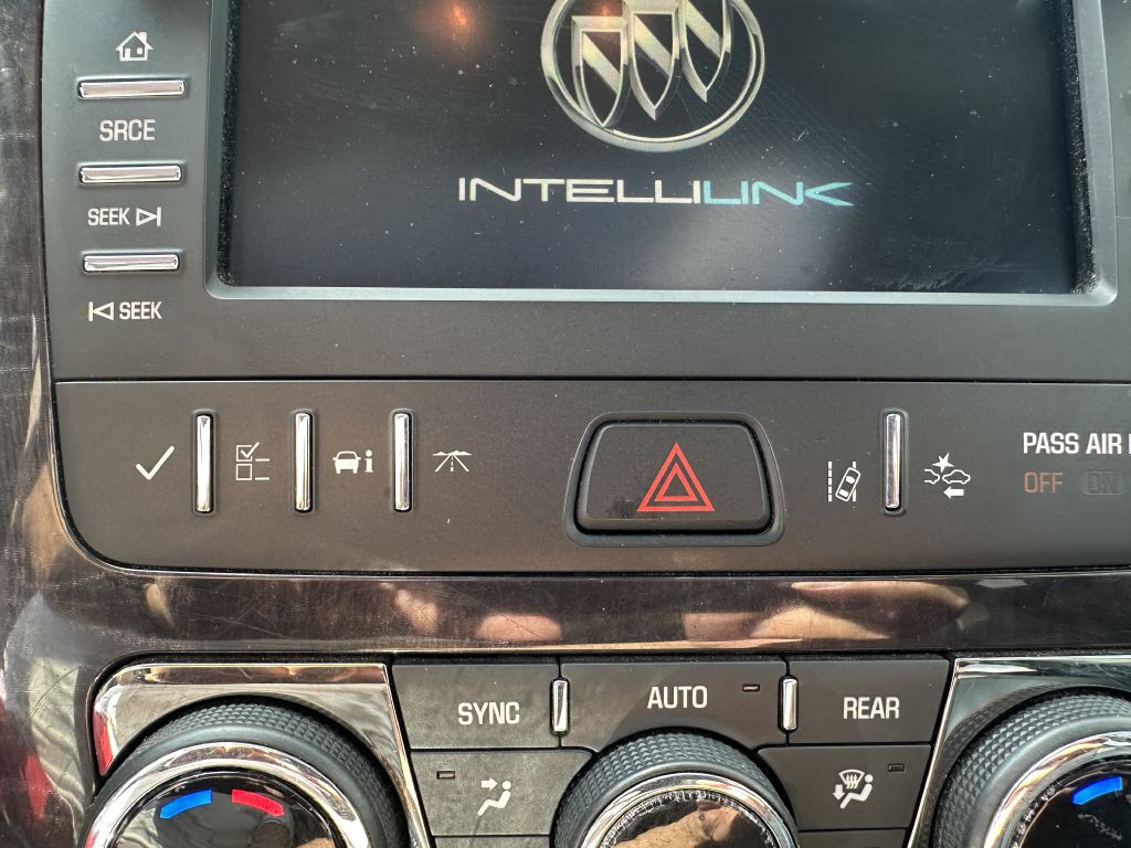 2016 Buick Enclave Image 31