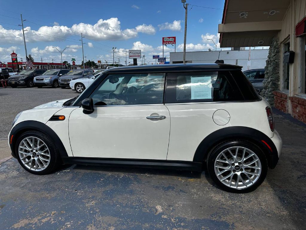 2012 MINI Cooper Image 6