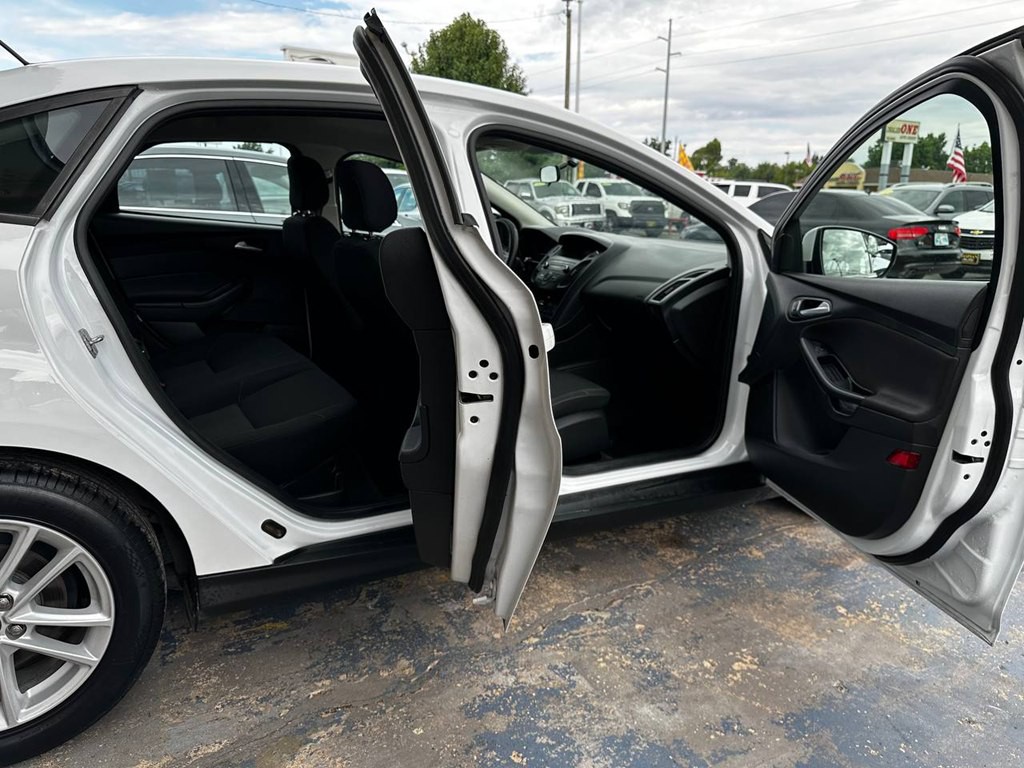 2018 Ford Focus Image 15