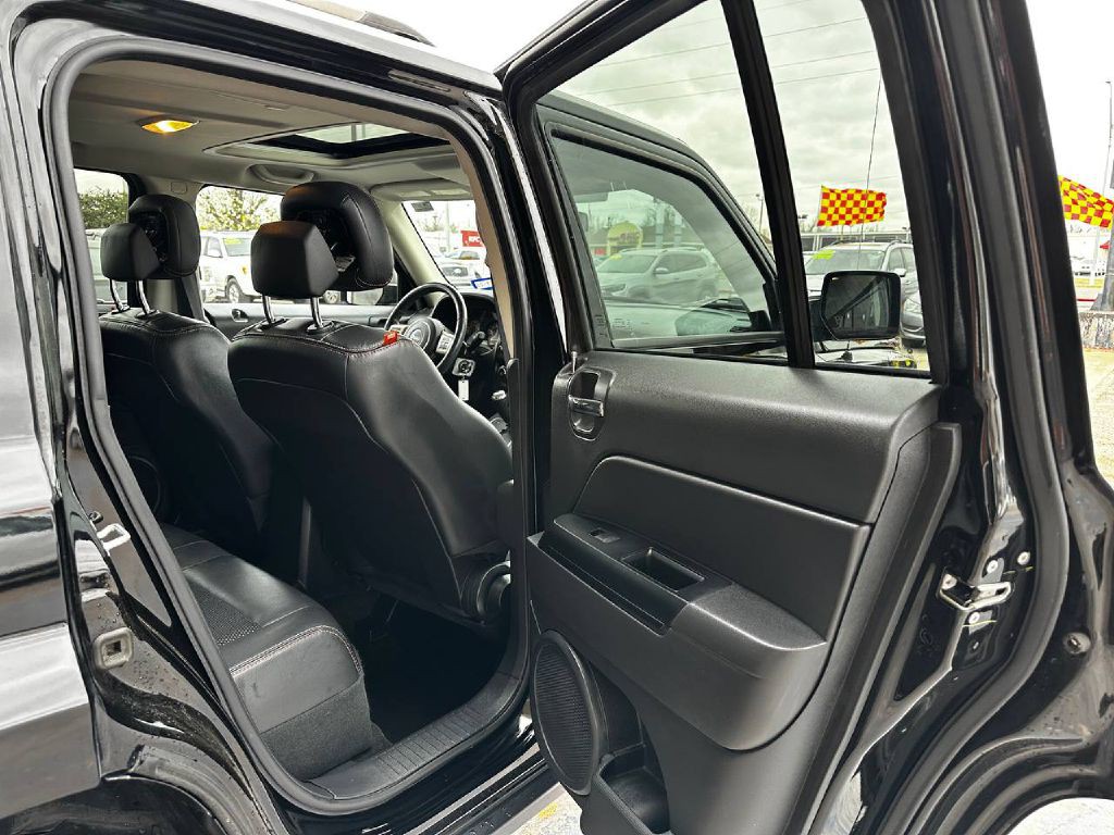 2017 Jeep Patriot Image 16