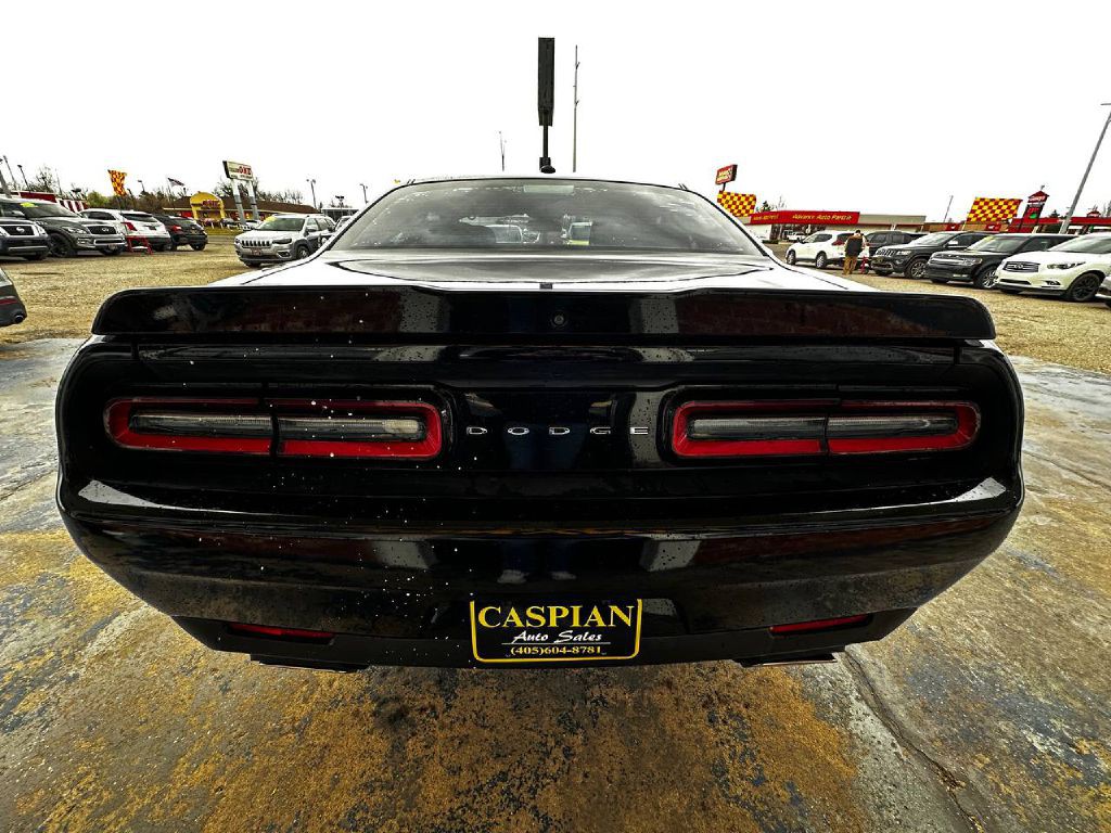 2019 Dodge Challenger Image 8