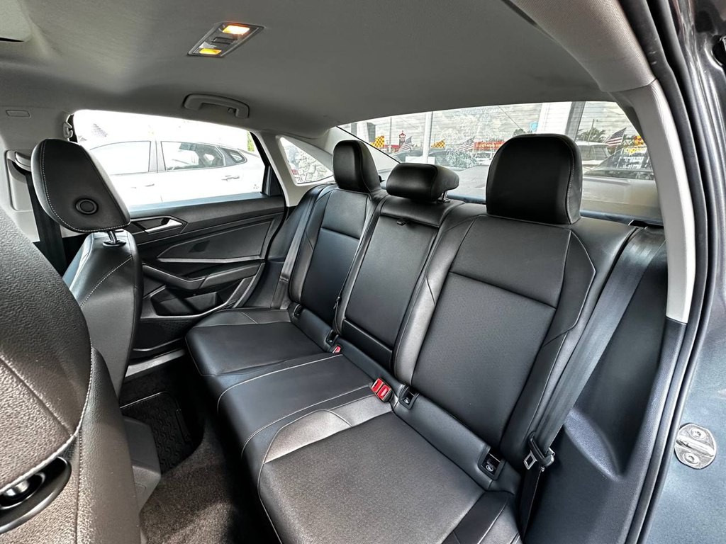 2019 Volkswagen Jetta Image 16
