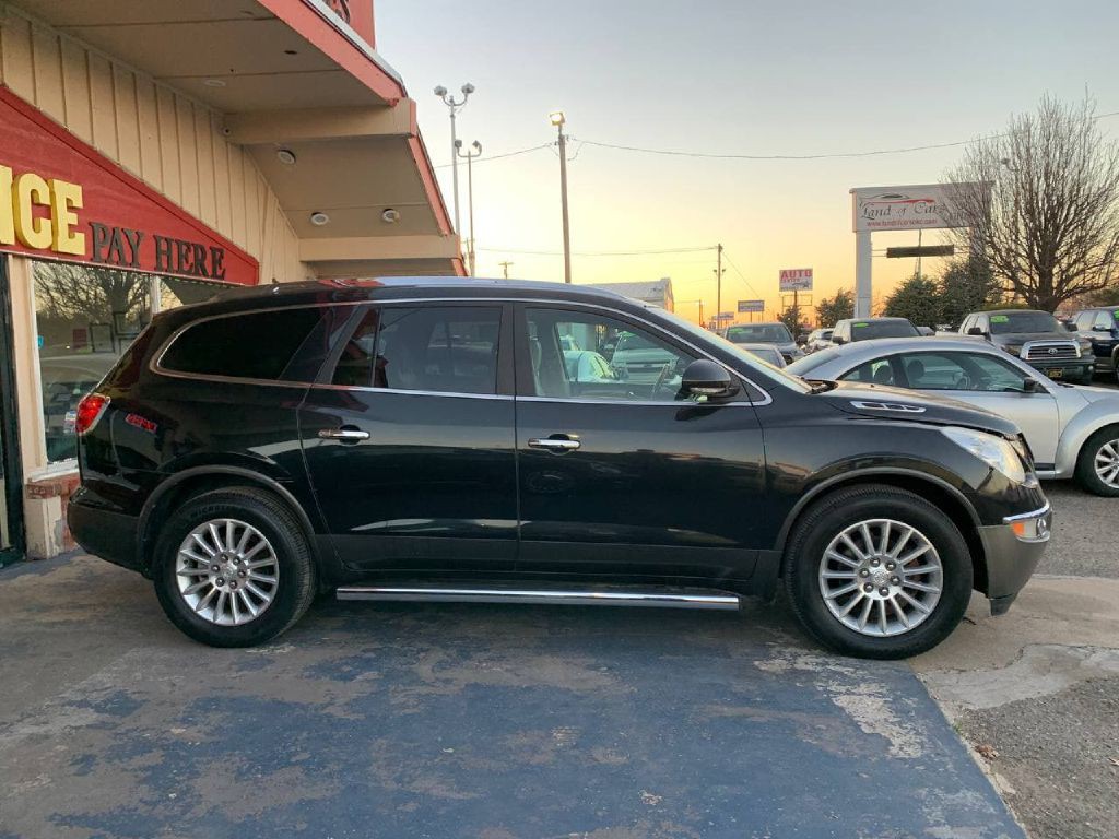 2011 Buick Enclave Image 4