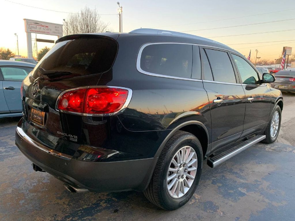 2011 Buick Enclave Image 7