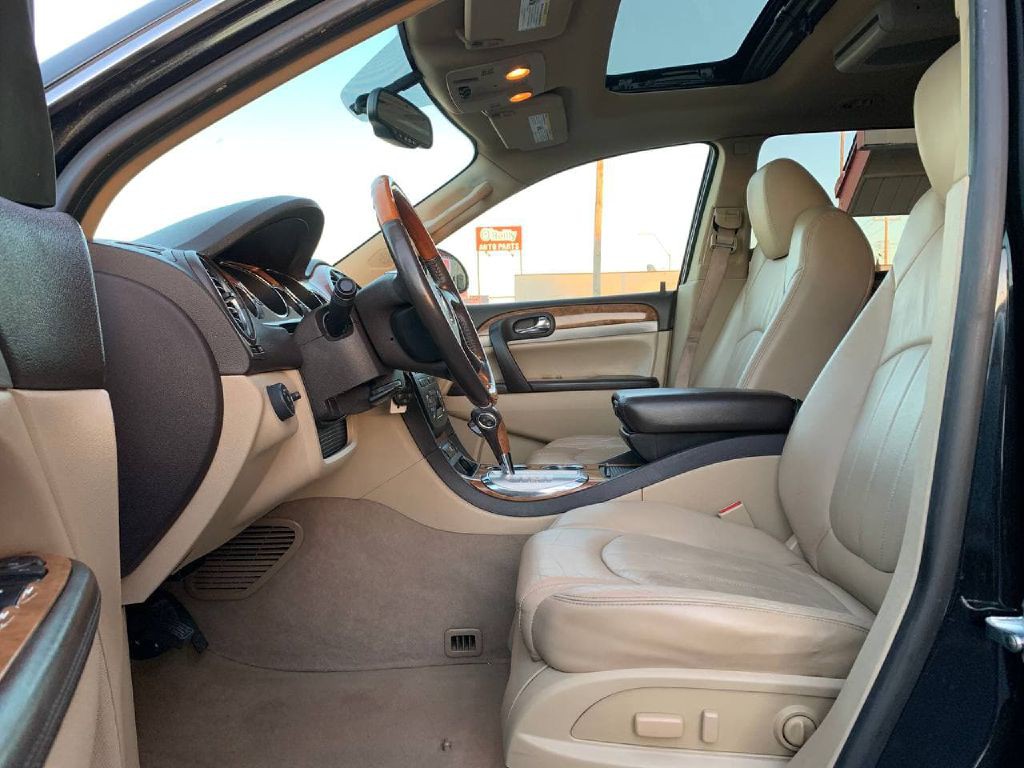 2011 Buick Enclave Image 10