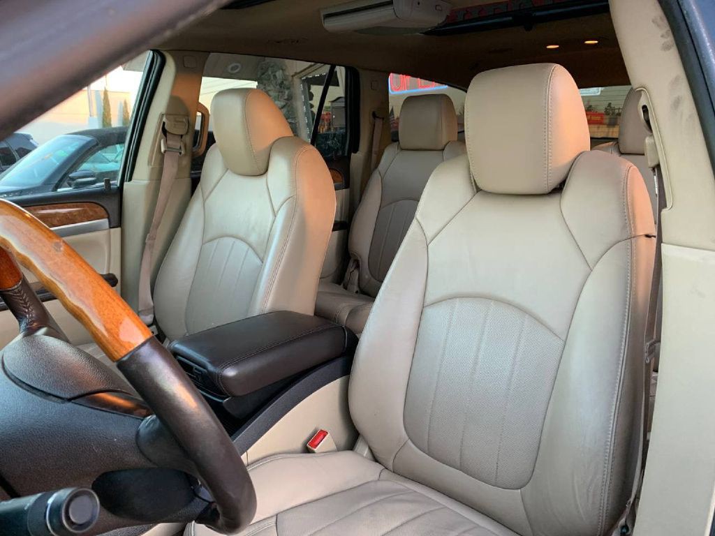 2011 Buick Enclave Image 15