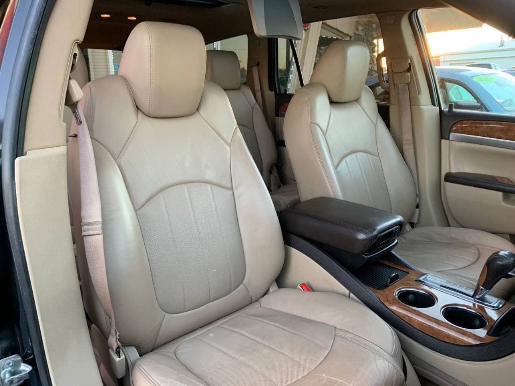 2011 Buick Enclave Image 21