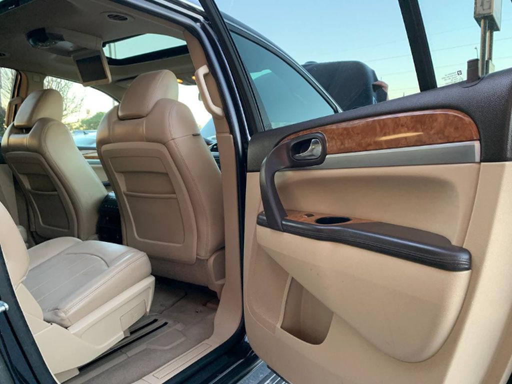 2011 Buick Enclave Image 22