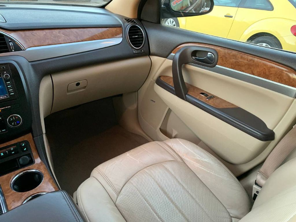2011 Buick Enclave Image 27
