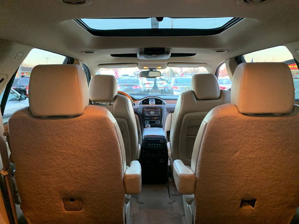 2011 Buick Enclave Image 28