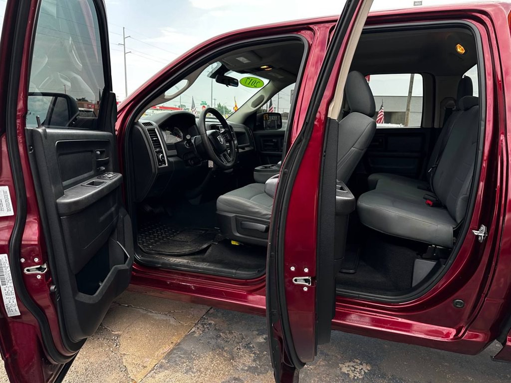 2017 RAM 1500 Image 9