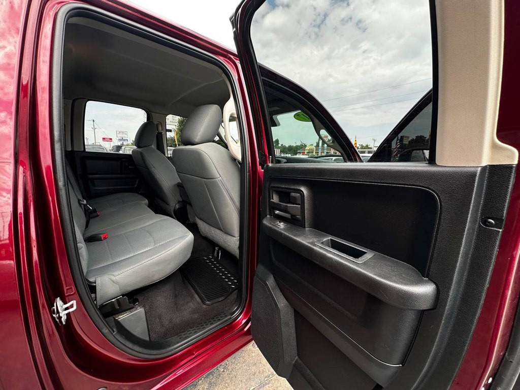 2017 RAM 1500 Image 18