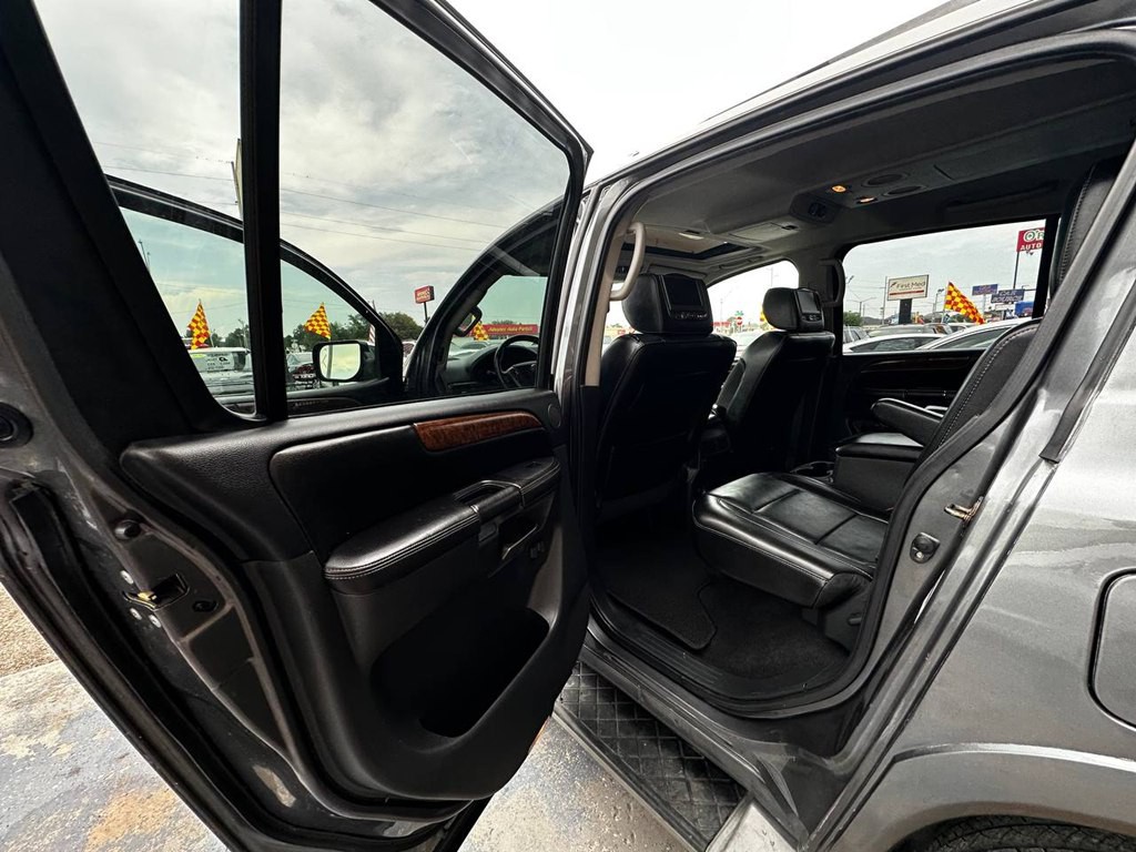 2014 Nissan Armada Image 11