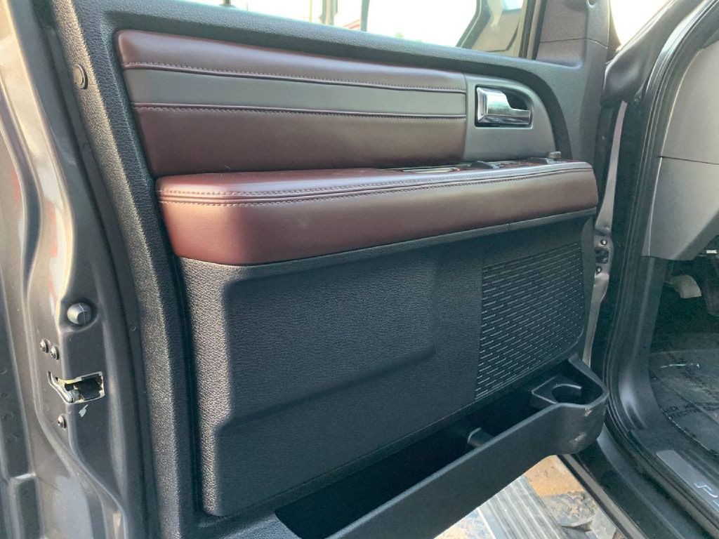 2015 Ford Expedition Image 9