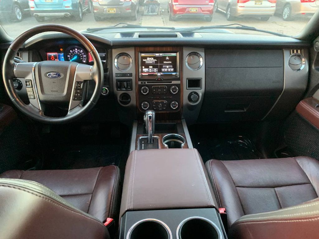 2015 Ford Expedition Image 25