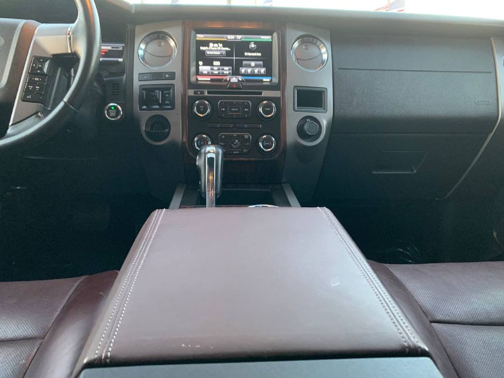 2015 Ford Expedition Image 27