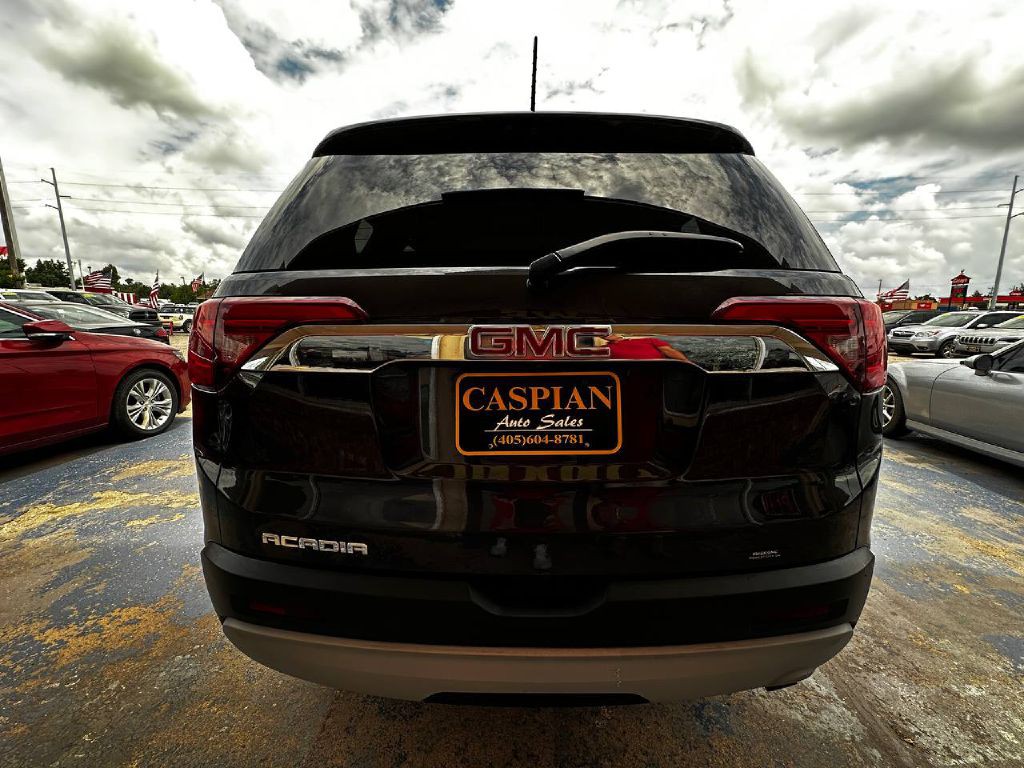 2018 GMC Acadia Image 8