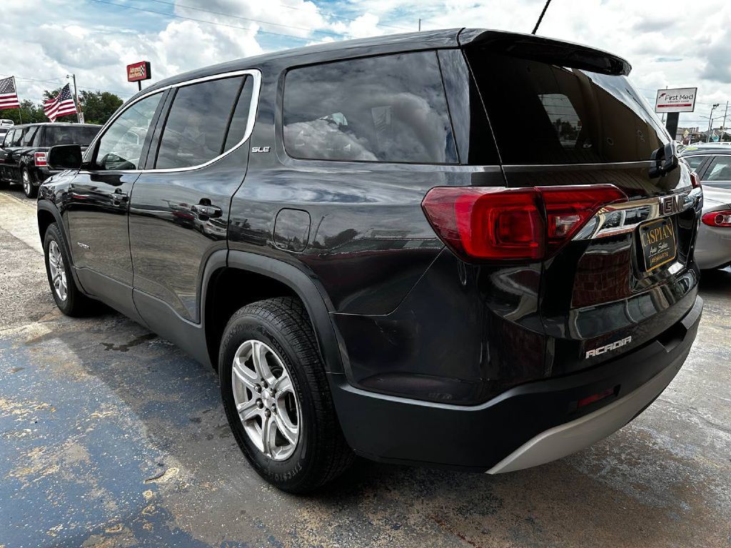 2018 GMC Acadia Image 9