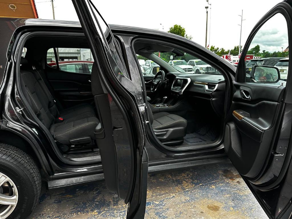 2018 GMC Acadia Image 19