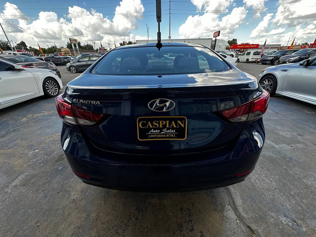 2016 Hyundai Elantra Image 5
