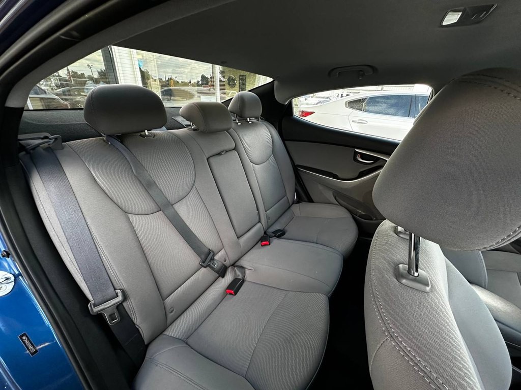 2016 Hyundai Elantra Image 14