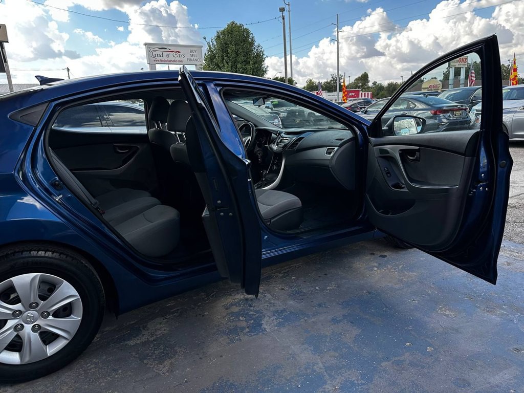 2016 Hyundai Elantra Image 15