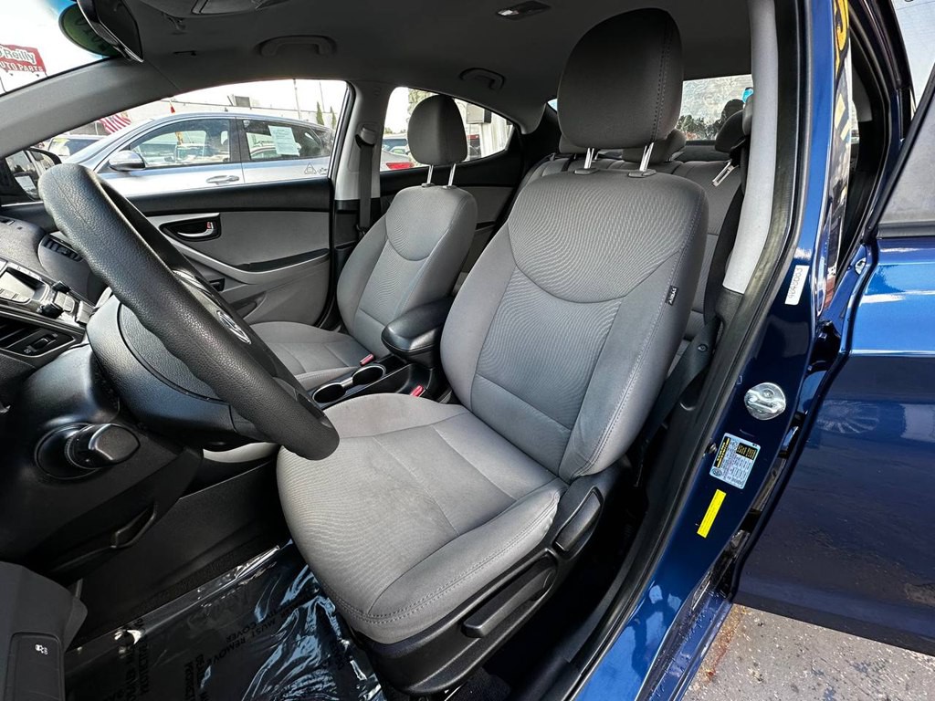 2016 Hyundai Elantra Image 21