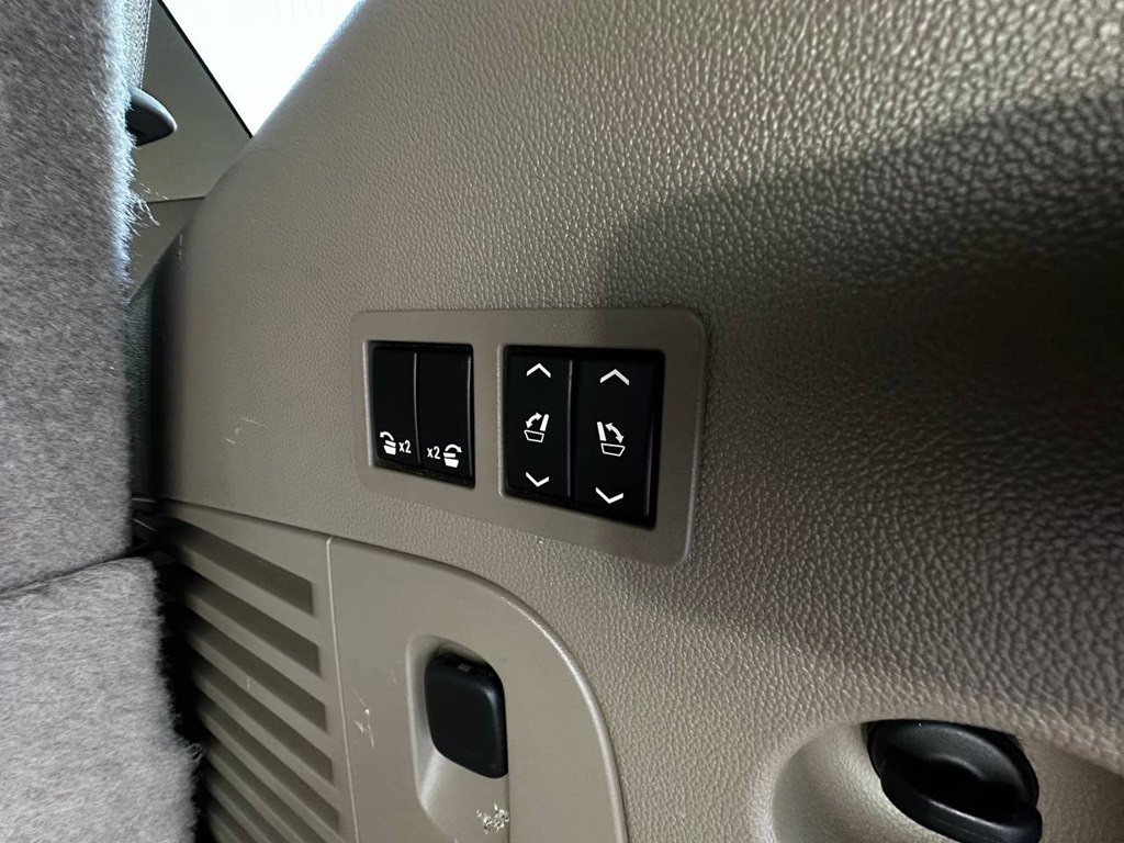 2015 Chevrolet Tahoe Image 28