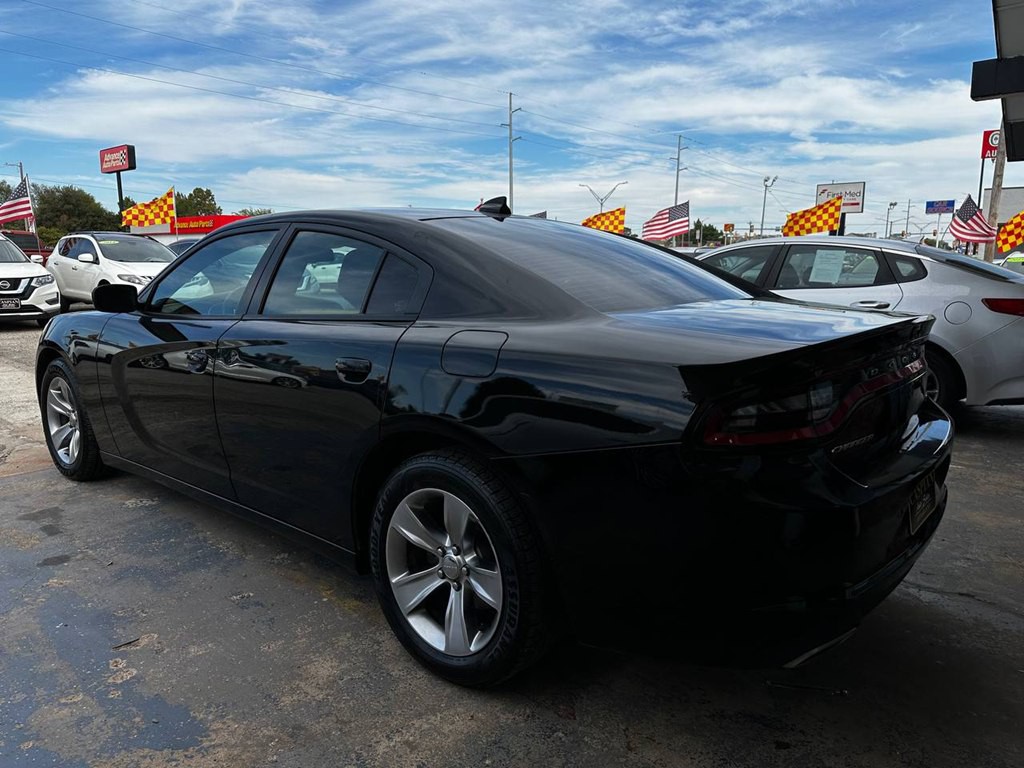 2017 Dodge Charger Image 9