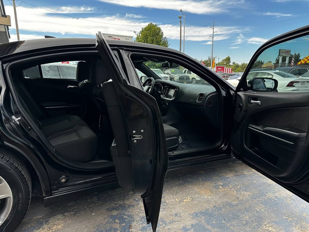 2017 Dodge Charger Image 15