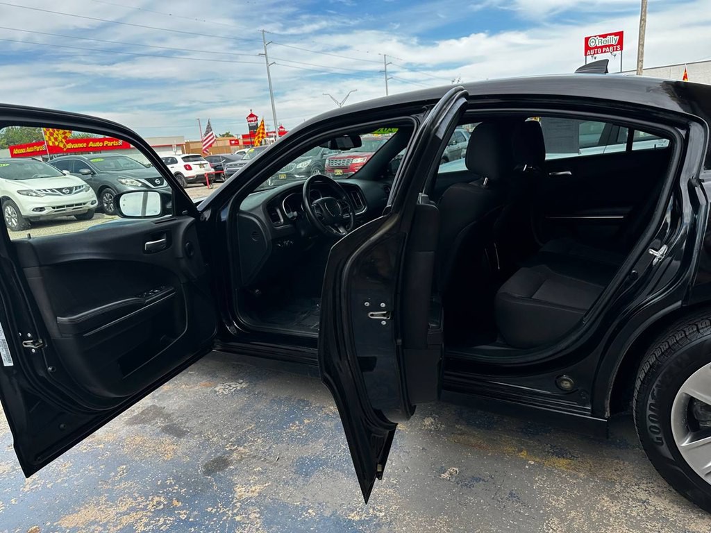 2017 Dodge Charger Image 20