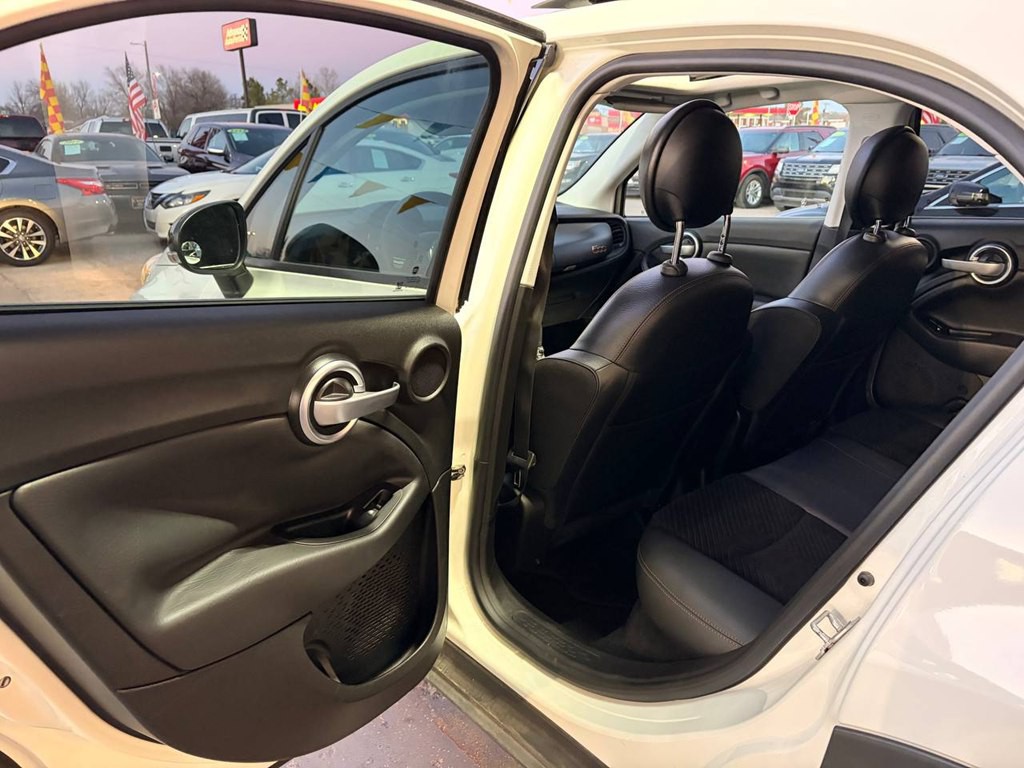 2018 FIAT 500 Image 14
